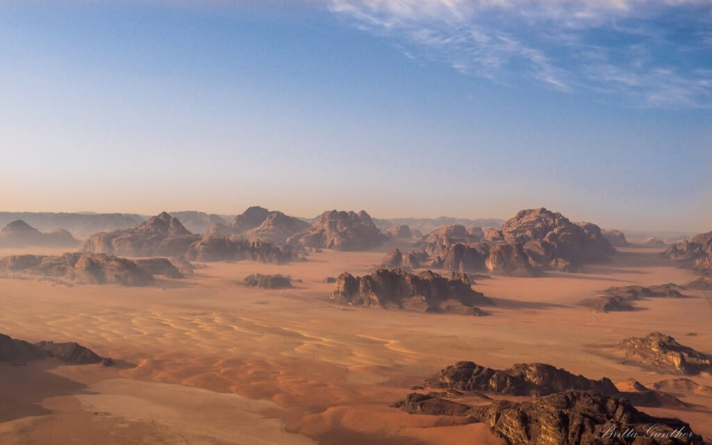 Britta Günther - Ballon ride over Wadi Rum/Jordan