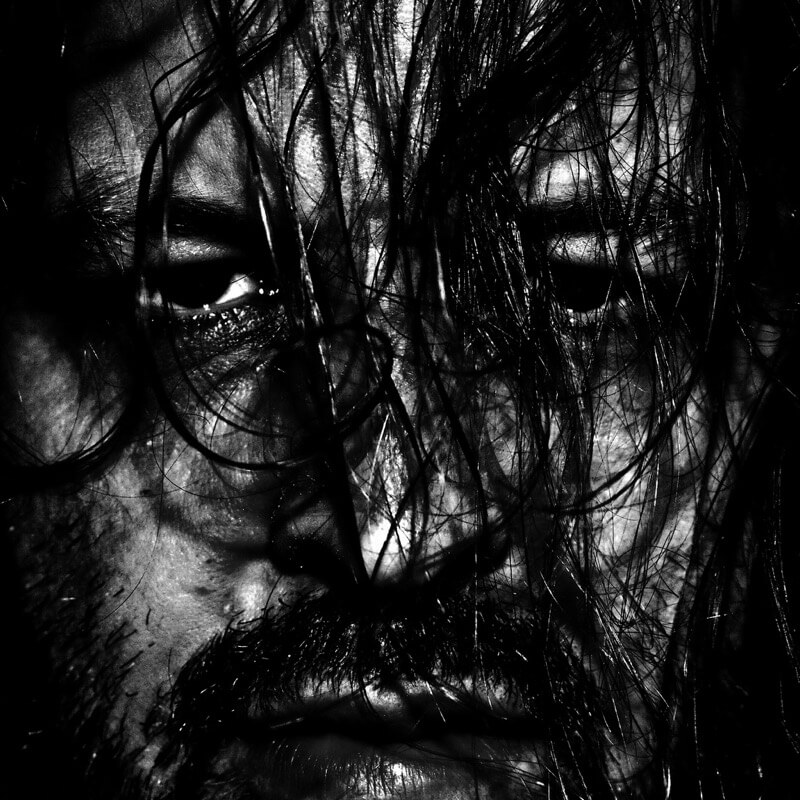 Thomas Lieser - the mask of madness (self contained portrait)