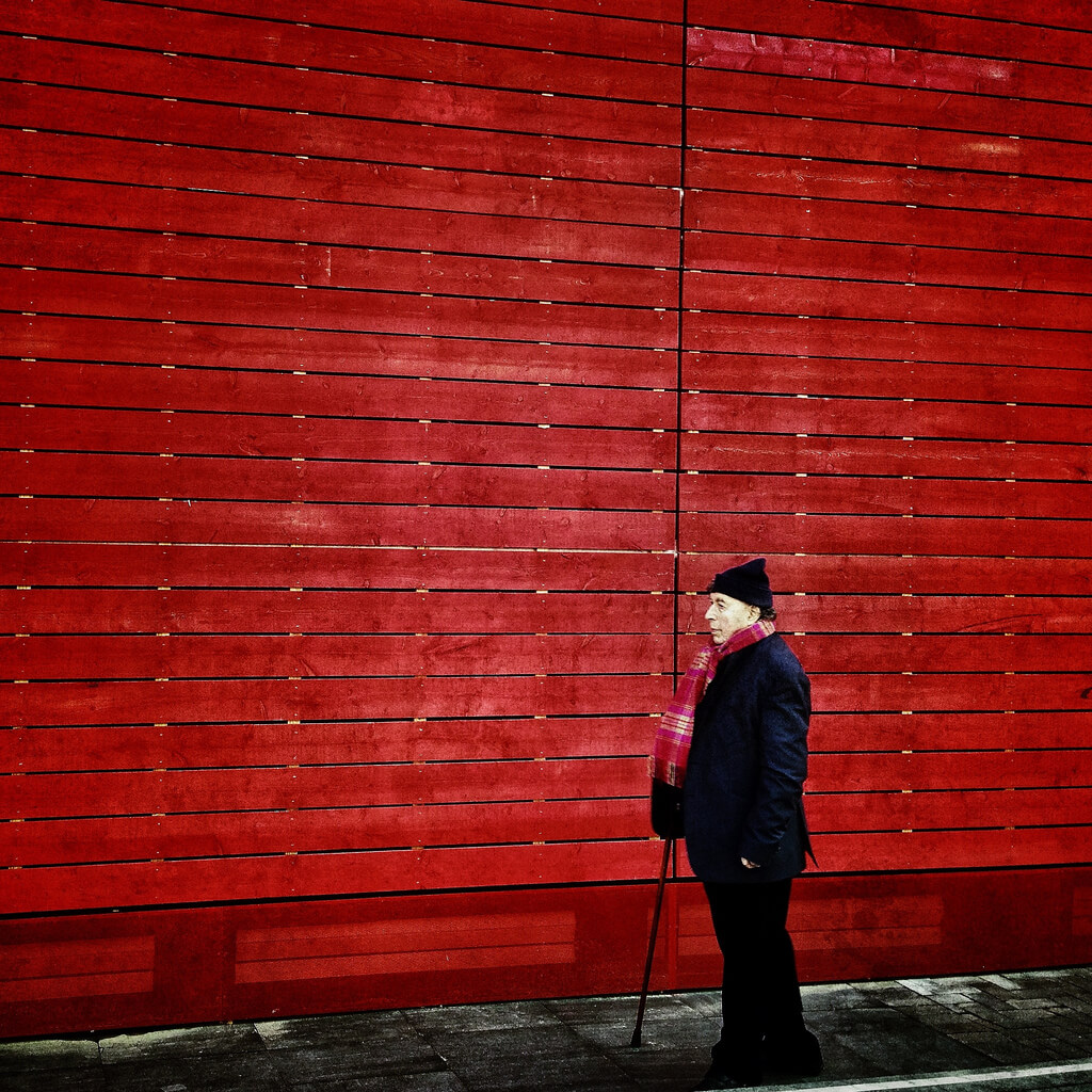 Frederique Bellec - walking Red
