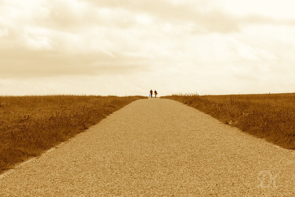 Dileep Kaluaratchie leading line