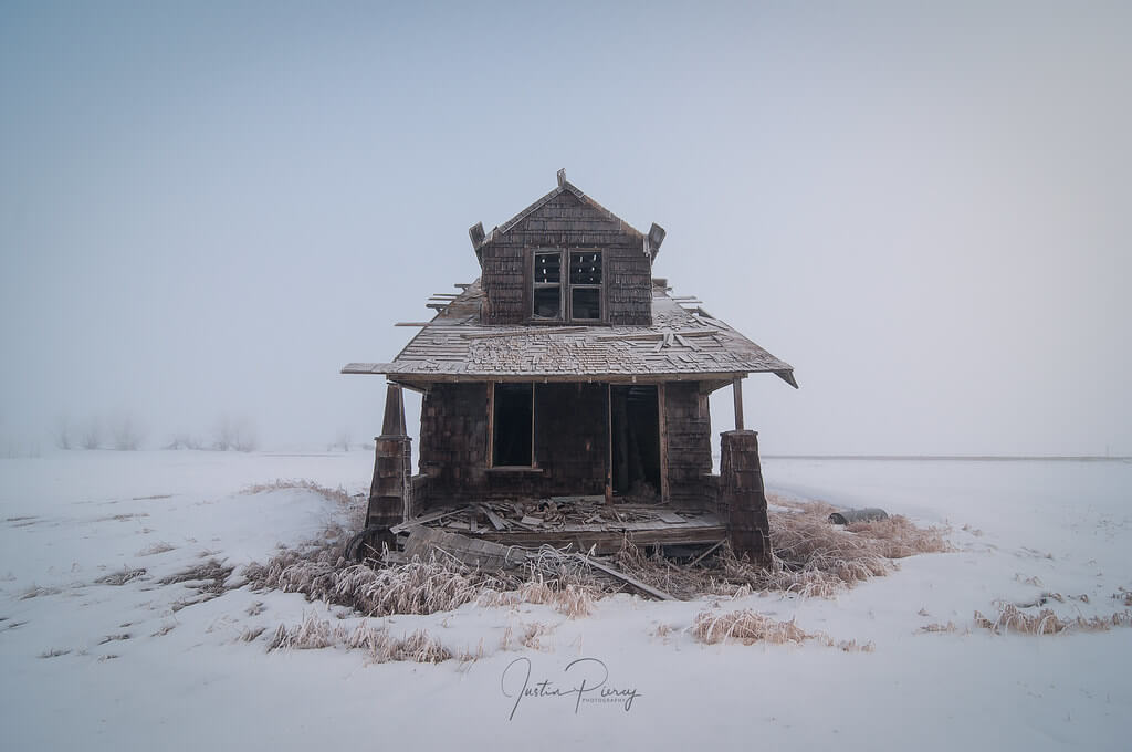 Fistfulofpowder - abandoned house